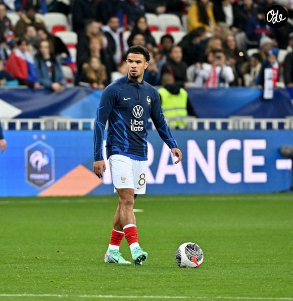 Warren Zaïre-Emery lors du match de football de la phase de groupes de l'Euro 2024 opposant la France à Gibraltar, à l'Allianz Riviera de Nice, le 18 novembre 2023. 

© Bruno Bebert / Bestimage