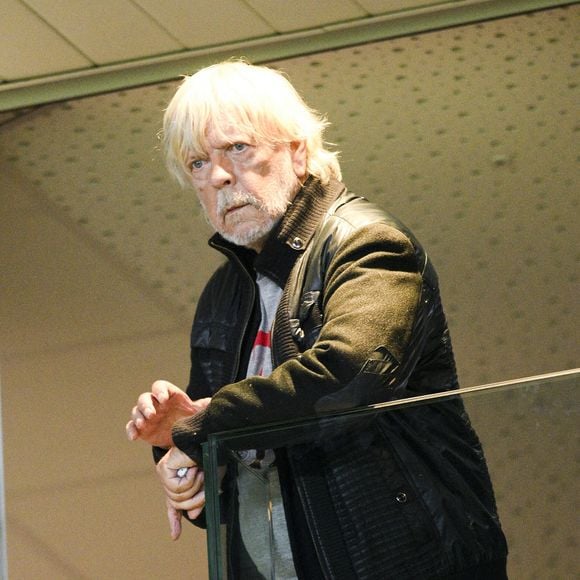 Renaud et sa nouvelle compagne Cerise (qui est d'origine Nantaise) assistent au match de football de Ligue Europa entre le FC Nantes contre Qarabag FK  (2-1) à Nantes le 27 octobre 2022.  
Crédit : Panoramic / Bestimage