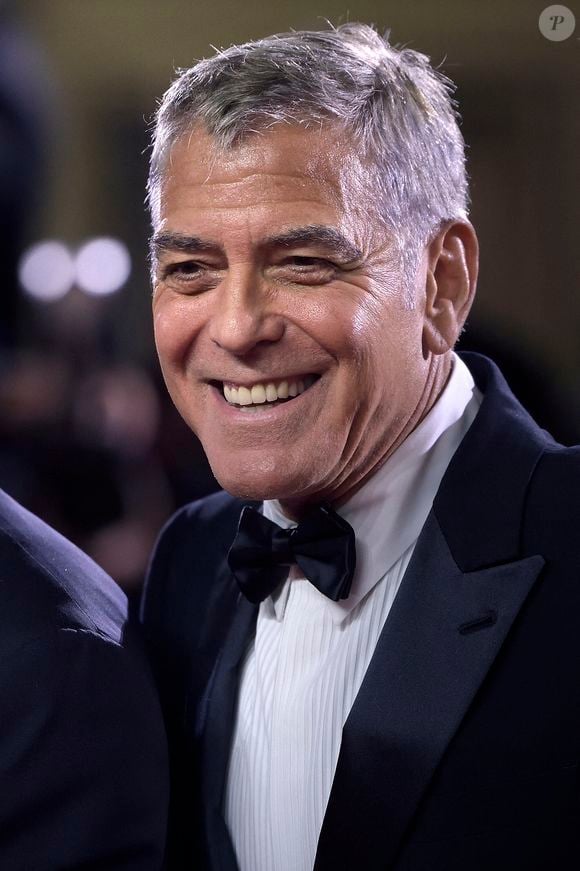 George Clooney assiste au tapis rouge "Jay Kelly" lors de la 82e Mostra de Venise le 28 août 2025 à Venise, Italie. Photo par DPA/ABACA
