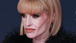 La fille de ce chanteur iconique, qui s'est éteint il y a quelques mois, apparaît très amincie : "Ça ne peut pas être la même personne"