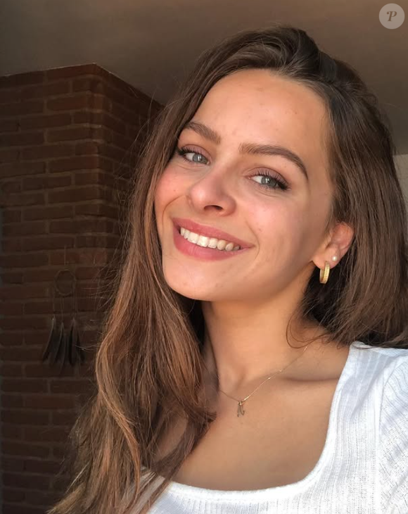 A noter que c'est en région parisienne que la jeune femme de 24 ans, mesurant 1,74m, a grandi mais à l'adolescence, elle a déménagé à Limoges pour faire un BTS dans le domaine de la mode. Aujourd'hui, elle est employée dans la maroquinerie de luxe dans sa ville d'adoption.

Aloïce Sejotte, élue Miss Limousin 2025.