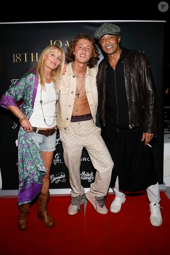 Exclusif - Joalukas Noah avec ses parents, Isabelle Camus et Yannick Noah lors de la soirée d'anniversaire de Joalukas Noah, fils de Yannick Noah et Isabelle Camus, pour ses 18 ans à Paris le 10 juin 2022. © Cyril Moreau / Bestimage