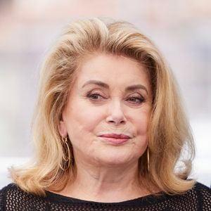 Catherine Deneuve est la présidente d'honneur de la 50e cérémonie des César mais...

Catherine Deneuve - Photocall du film "Marcello Mio" (Compétition) lors du 77ème Festival International du Film de Cannes 
© Moreau / Jacovides / Bestimage