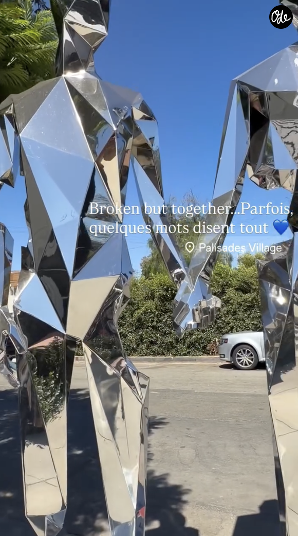 "Brisés, mais ensemble", c'est le mot d'ordre des habitants de Pacific Palisades qui ont vu leur maison détruite, comme ça a été le cas pour Laeticia Hallyday