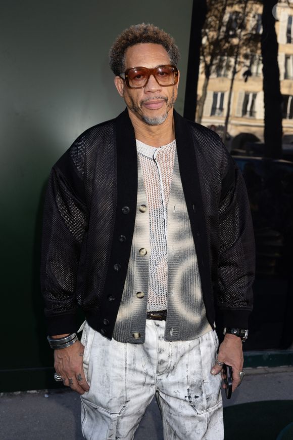 JoeyStarr au défilé "Pierre Cardin" Collection Prêt-à-Porter Printemps-Été 2026 lors de la Fashion Week de Paris (PFW), le 7 Octobre 2025.
© Jeremy Melloul / Bestimage