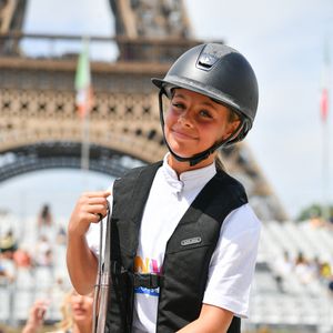 Giulia Sarkozy sur Valentine lors de la coupe Kids Cup L'Envol lors du Longines Paris Eiffel Jumping le 20 juin 2025

© Perusseau / Veeren / Bestimage