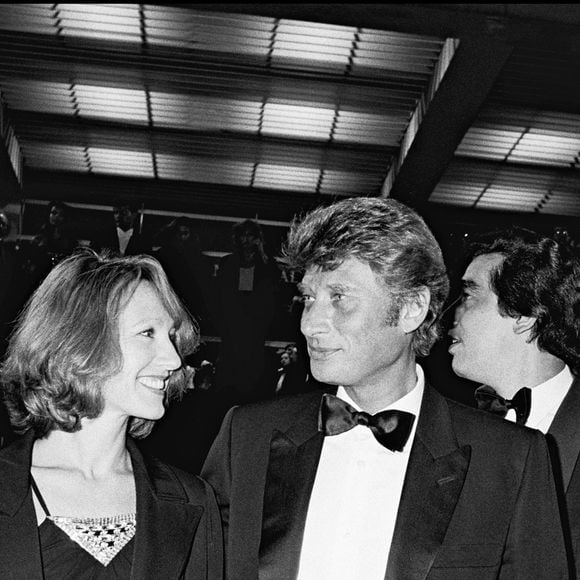 Archives - Johnny Hallyday et Nathalie Baye au Festival de Cannes en 1984. (ANGELI-RINDOFF / BESTIMAGE).