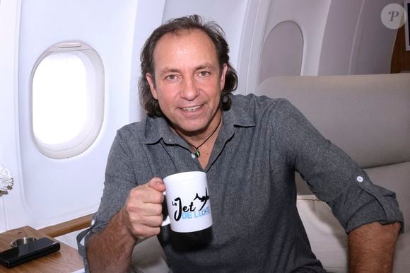 Alors que son complice de longue date, Nelson Monfort, avec lequel il formait un duo emblématique pour commenter le patinage artistique, prenait sa retraite à 71 ans, l’ancien champion a lui aussi été remercié. 

Exclusif - Philippe Candeloro lors de l'enregistrement de l'émission "Le jet de Luxe" présentée par Jordan de Luxe 
© Cédric Perrin / Bestimage