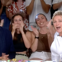 Clap de fin pour Anne-Elisabeth Lemoine : ovationnée par son équipe et Bertrand Chameroy, elle perd ses moyens pour sa dernière dans C à vous