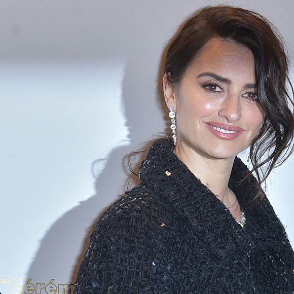 Penélope Cruz au photocall du dîner de la 43ème cérémonie des César au Fouquet's à Paris, le 2 mars 2018.

© Giancarlo Gorassini/Bestimage