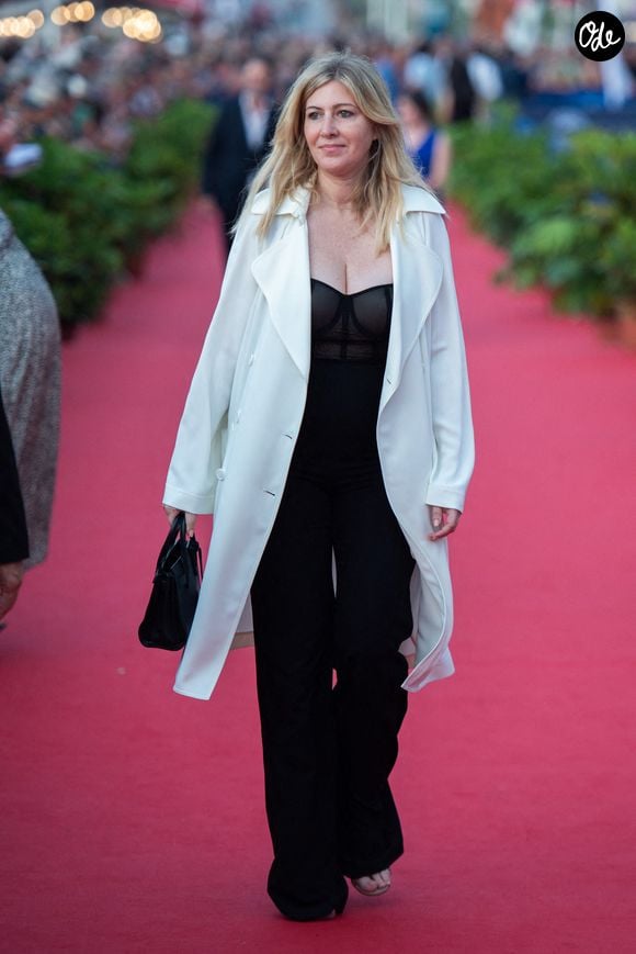 Amanda Sthers sur le tapis rouge à l'occasion du 37e Festival du film de Cabourg, à Cabourg, en France, le 17 juin 2023. Photo : Aurore Marechal/ABACAPRESS.COM