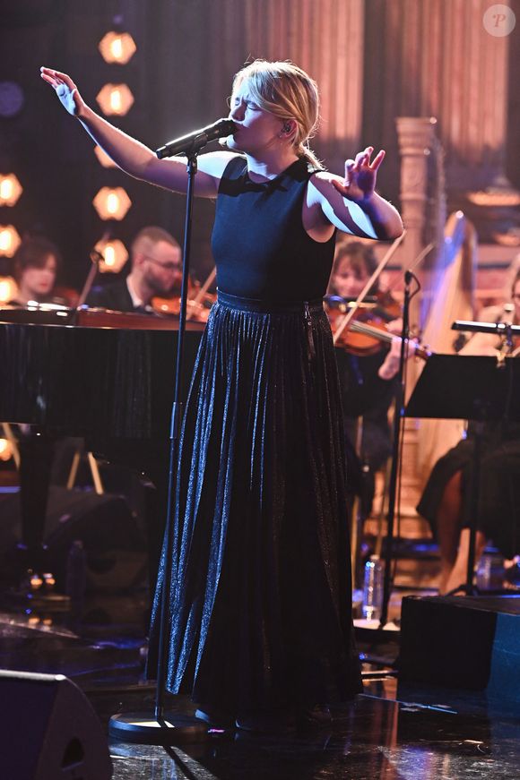 Exclusif - Zaho de Sagazan - Enregistrement de l'émission "Le Grand Echiquier : Spéciale Charles Aznavour" à l'Opéra royal de Versailles, présentée par C.Chazal et A.Manoukian, et diffusée sur France 2 le 29 mai 2025. © Guillaume Gaffiot/Bestimage