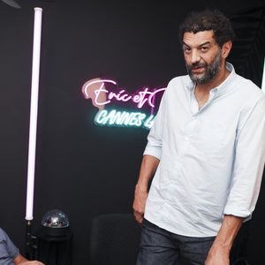 Si les coulisses du tournage de cette incontournable série, on l'imagine, ont été ponctuées de clowneries et de fous rires, "H" a aussi connu son lot de tensions... 

Exclusif - Eric Judor et Ramzy Bedia (jurés du TikTok Short Film Festival) sur leur TikTok @ericetramzy en marge du 76e Festival International du Film de Cannes, France, le 22 mai 2023. © Jack Tribeca/Bestimage