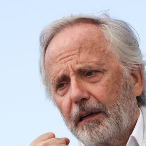 Sa relation avec sa fille, aujourd’hui âgée de 47 ans, s’est ainsi développée au fil des années. Leur amour commun pour le 7e art n’a d’ailleurs pas manqué de les rapprocher. 

Fabrice Luchini participe au Photocall "Marcello Mio" lors du 77ème Festival de Cannes au Palais des Festivals le 22 mai 2024 à Cannes, France. . Photo by Shootpix/ABACAPRESS.COM