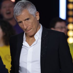 S'il apparaît toujours souriant à la télévision, chaque année, il craint le pire.

Nagui - Les célébrités se mobilisent pour la 38ème édition du Téléthon dans les studios de France 2 à Paris © Coadic Guirec / Bestimage