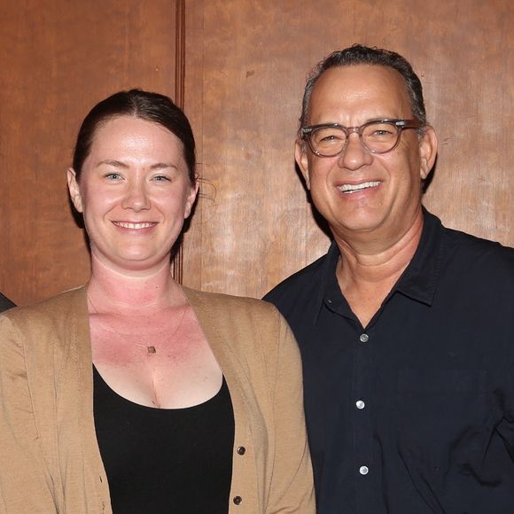 "En réalité, je crevais de faim dans une maison vide. Et souvent ma mère m’enfermait dans un placard" a-t-elle confié à "Paris Match"

Elizabeth Hanks et Tom Hanks assistent au concert « In & Of Itself » de Derek DelGaudio au Daryl Roth Theatre de New York, le 7 juillet 2017. Photo : Adam Nemser/startraksphoto.com/ABACAPRESS.COM