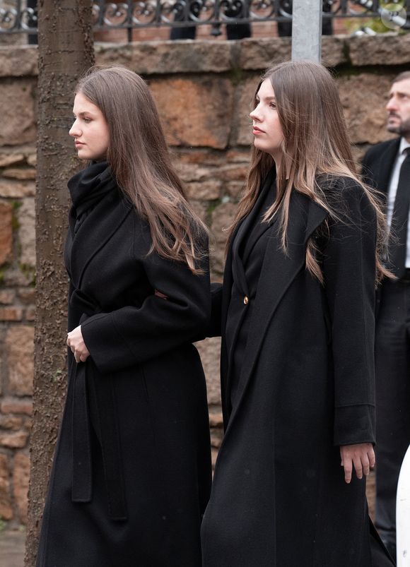La princesse Leonor (La princesse Leonor), la princesse Sofia (L'infante Sofia d'Espagne) - La princesse Irène de Grèce et de Danemark (la princesse Irène de Grèce et de Danemark) service funèbre à la cathédrale orthodoxe grecque Saint-André-et-Saint-Démétrius. Madrid - 17 janvier 2026