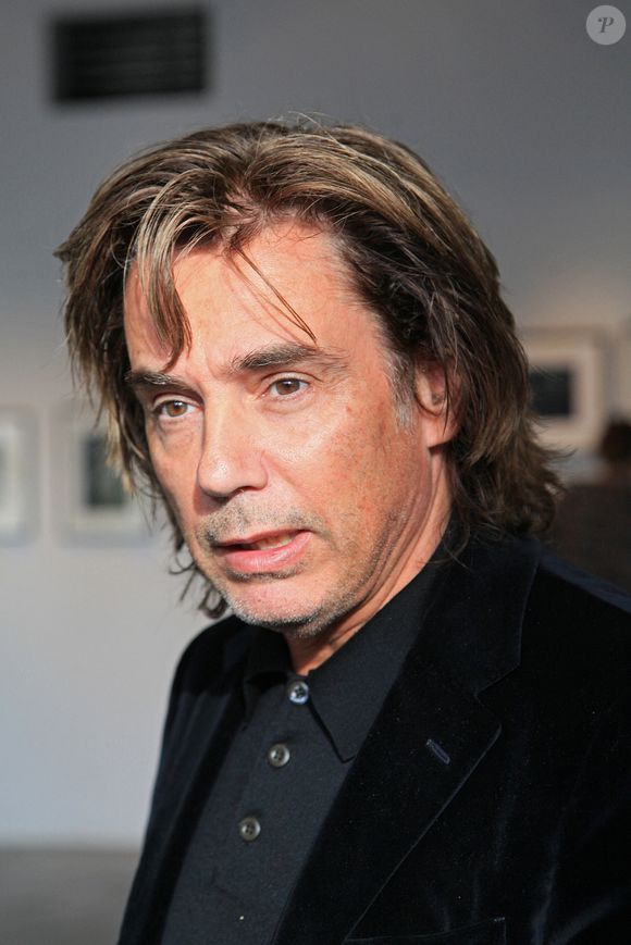 Le compositeur français Jean-Michel Jarre est photographié lors du vernissage d'une exposition intitulée " Charlotte Rampling, Albums secrets " à La Maison de la Photographie à Lille, dans le nord de la France, le 20 septembre 2012. Photo by ABACAPRESS.COM