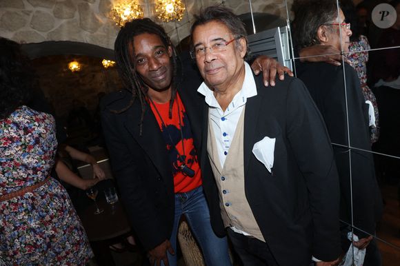 Julien Voulzy et Laurent Voulzy assistent à la soirée d'ouverture du club 'Le Flirt' le 07 novembre 2024 à Paris, France. 
Photo by Jerome Domine/ABACAPRESS.COM
