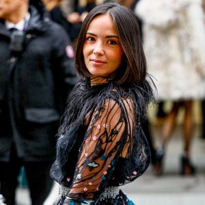 Agathe Auproux - Arrivées au défilé de mode Haute-Couture Elie Saab au Carreau du Temple lors de la Fashion Week Printemps-été 2023 de Paris, France, le 25 janvier 2023. © Christophe Clovis/Bestimage