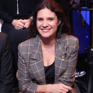 La journaliste de 45 ans a grandi dans le Marais à Paris.

Exclusif - Apolline de Malherbe assiste au 20ème anniversaire de BFMTV à Paris, France, le 27 novembre 2025. Photo par Jerome Domine/ABACAPRESS.COM