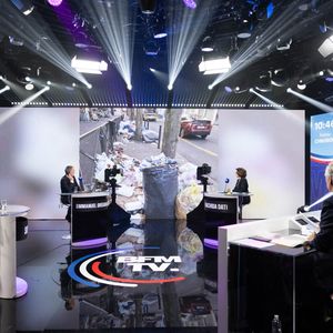 La célèbre chaîne d’information en continu BFMTV a fait ses adieux à une journaliste...

Vue d'ensemble de Sophia Chikirou, candidate de gauche de « La France Insoumise » (LFI) à la mairie de Paris, d'Emmanuel Grégoire, candidat du Parti socialiste (PS) à la mairie de Paris, et de Rachida Dati, candidate de droite du parti « Les Républicains » (LR) à la mairie de Paris, Rachida Dati, lors d’un débat télévisé organisé par la chaîne BFMTV à Paris, en France, avant le second tour des élections municipales françaises. Photo d'Alexis Jumeau/ABACAPRESS.COM