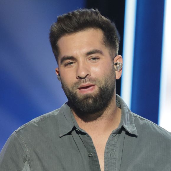 Kendji Girac - Les célébrités se mobilisent pour la 38ème édition du Téléthon dans les studios de France 2 à Paris © Coadic Guirec / Bestimage