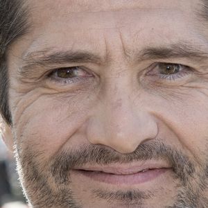 Bixente Lizarazu participe à une collecte de déchets autour du Bassin de la Villette organisée par l'association Surfrider à Paris, France le 23 mars 2022. Photo par Aurore Marechal/ABACAPRESS.COM