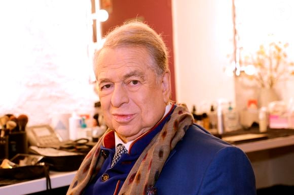 L'écrivain est mort à l'âge de 78 ans le jeudi 6 février 2025

Exclusif - Portraits de Paul-Loup Sulitzer lors de l'enregistrement de l'émission "Chez Jordan" à Paris le 28 mars 2023. © Cédric Perrin/Bestimage