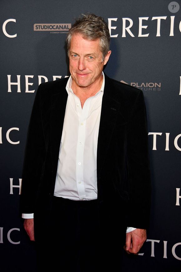 Hugh Grant et sa femme Anna Eberstein assistent au tapis rouge de la première allemande de son nouveau film Heretic à l’Astor Film Lounge de Berlin.

En photo : Anna Eberstein et Hugh Grant