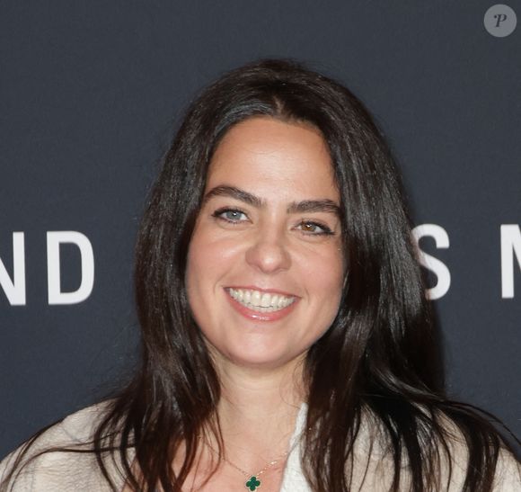 Et la chanteuse a révélé qu'Anouchka Delon, la fille de l'acteur décédé, l'a appelée après l'enterrement de son père.
Anouchka Delon lors de l'avant-première du film "Monsieur Aznavour"  au cinéma Le Grand Rex à Paris le 22 octobre 2024.

© Coadic Guirec / Bestimage