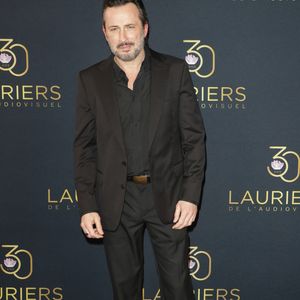 Michaël Cohen - Photocall de la 30ème cérémonie des Lauriers de l'audiovisuel au théâtre Marigny à Paris le 24 février 2025. © Coadic Guirec/Bestimage