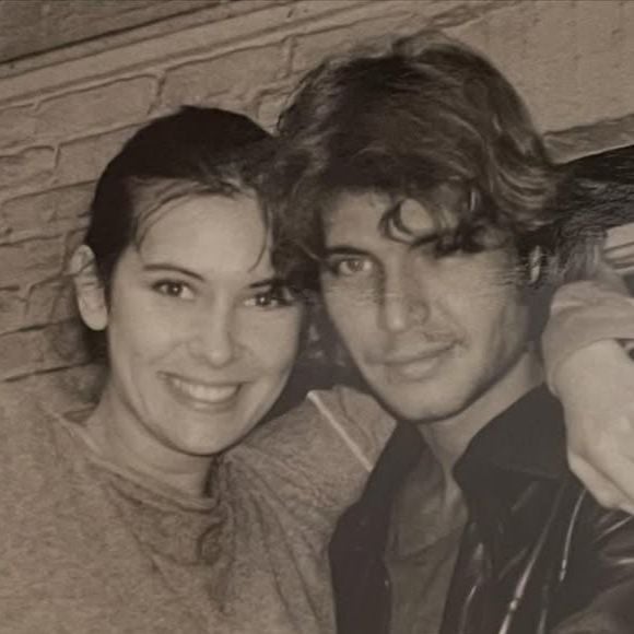 Trente-cinq ans d’amour et toujours la même flamme. 

Publication Instagram de Géraldine Pailhas