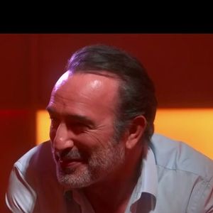 Jean Dujardin surpris par Jeanne Cherhal dans "C à vous", diffusé sur France 5 ce 11 mars 2026

Copyright : Capture d'écran France 5 / C à vous