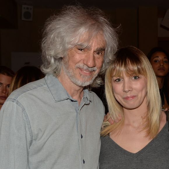 Exclusif - Louis Bertignac et sa compagne Laeticia lors de la soirée d'inauguration du nouveau restaurant de la salle Pleyel, le Noto, à Paris, France, le 29 mars 2017. © Rachid Bellak/Bestimage