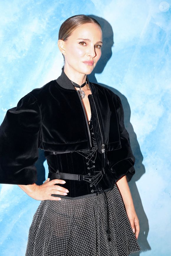Natalie Portman - Célébrités au Défilé Dior, Collection Prêt-à-porter Printemps / Eté 2025 dans le cadre de la Fashion Week de Paris, France, le 24 Septembre 2024.  © Bertrand Rindoff / Bestimage