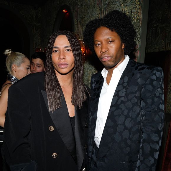 Olivier Rousteing a également pris la parole pour donner sa version.

Balmain et Olivier Rousteing organisent un dîner intime au restaurant Monsieur, à Manhattan, New York.© Backgrid USA / Bestimage