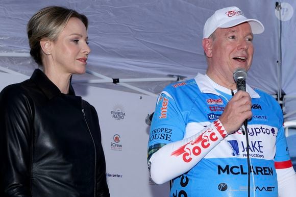 La princesse Charlène de Monaco et le prince Albert II de Monaco - Le prince Albert II de Monaco participe à une randonnée à vélo de Saint-Tropez à la Principauté de Monaco en 4 heures et 15 minutes, au profit de la Fondation de la Princesse Charlène de Monaco le 27 avril 2025. © Claudia Albuquerque/Bestimage