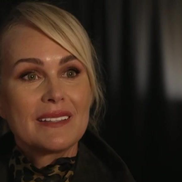 La scène très relayée sur les réseaux sociaux a été immortalisée par les journalistes de "Sept à Huit" sur TF1. 

Capture d'écran "Sept à Huit" sur TF1.