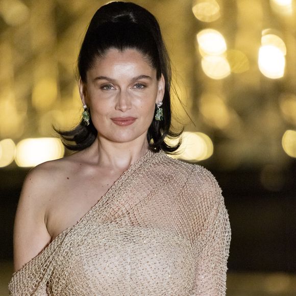 Laetitia Casta - Photo Call du « Le Grand Diner du Louvre « lors de la Fashion Week  à Paris le 5 mars 2025. © Olivier Borde /Bestimage