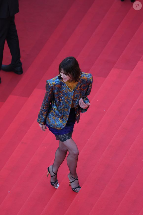 Charlotte Gainsbourg - Montée des marches du film " Fjord " lors du 79ème Festival International du Film de Cannes, le 18 mai 2026. 

© Franck Boutonnet / Pool / Bestimage