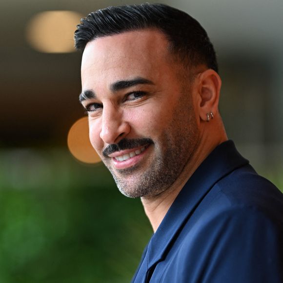Le footballeur s'est confié avec beaucoup de sincérité à la journaliste Nathalie Renoux le 19 décembre. 

Adil Rami au Village de Roland Garros le 01 juin 2025 à Paris, France. Photo par ABACAPRESS.COM