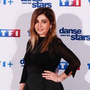 Julie Zenatti au photocall de lancement de la saison 2025 de "Danse avec les stars" au siège de  TF1 à Boulogne-Billancourt, le 16 janvier 2025. 

Photo : Christophe Clovis / Bestimage