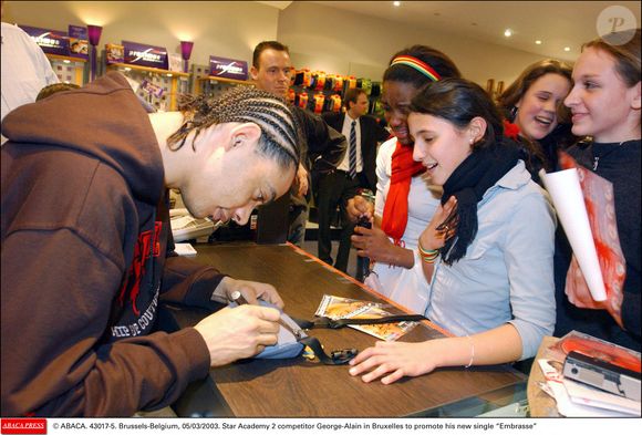 Le 5 mars 2003, Georges-Alain, concurrent de la Star Academy 2, à Bruxelles pour promouvoir son nouveau single Embrasse. © ABACA. 43017-5