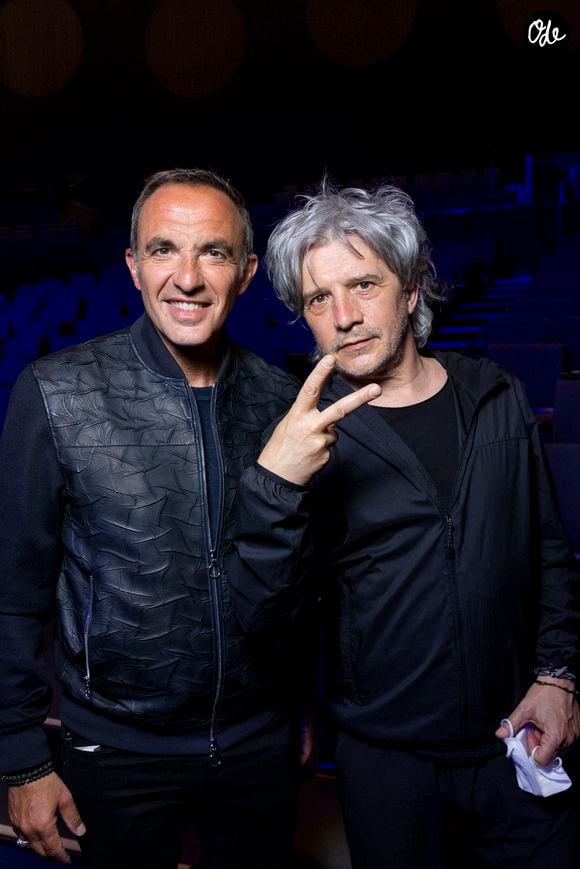 Exclusif - Nikos Aliagas et Nicola Sirkis - Vernissage de l'exposition photographique de Nikos Aliagas "Regards Miroirs" à la Seine Musicale à Boulogne-Billancourt le 14 avril 2022. © Cyril Moreau/Bestimage