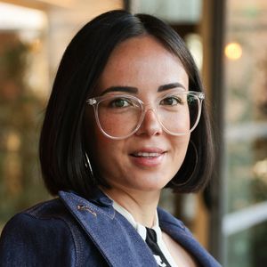 "Mais sont-ce vraiment des choses horribles contre lesquelles il faut impérativement lutter par des piqûres ?", a-t-elle poursuivi avant d’ajouter, en anglais : "Je ne pense pas." 

Agathe Auproux au village pendant Roland Garros 2023 le 04 juin 2023 à Paris, France. Photo by Nasser Berzane/ABACAPRESS.COM