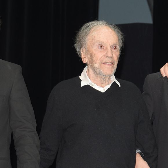 Exclusif - Jean-Louis Trintignant - Jean-Louis Trintignant célèbre ses 88 ans sur la scène du théâtre de la Porte Saint-Martin ou il lit des poèmes de Prévert, Vian, Leprest ou encore Apollinaire à Paris le 11 décembre 2018. © Coadic Guirec/Bestimage