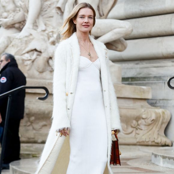 Natalia Vodianova au défilé Schiaparelli "Collection Haute Couture Printemps/Eté 2025" lors de la Fashion Week de Paris (PFW) au Petit Palais le 27 janvier 2025. © Christophe Clovis / Bestimage