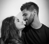 "Je ne veux pas oublier d’envoyer beaucoup d’amour à la femme de Jordan @jessika_sent qui a fait preuve de résilience et de courage et qui a permis à notre champion de poursuivre son parcours malgré une situation pour le moins dramatique", a-t-il écrit.

Jordan Mouillerac en couple avec la belle Jessika. Instagram