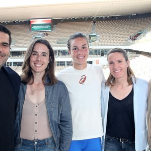 Exclusif - Matthieu Lartot, Alizé Cornet, Loïs Boisson, Justine Henin et Laurent Luyat - Plateau de France Télévision lors des Internationaux de France de Tennis de Roland Garros 2025 - Jour 09, à Paris le 02 Juin 2025. 

© Bertrand Rindoff / Bestimage